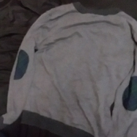 Sweater - Picture 2 of 2